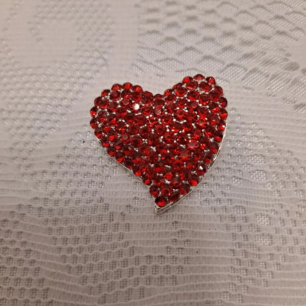 Pins Brooches Lot of 5 Cat Bird Lotus Heart Butterfly Costume Fashion Jewelry